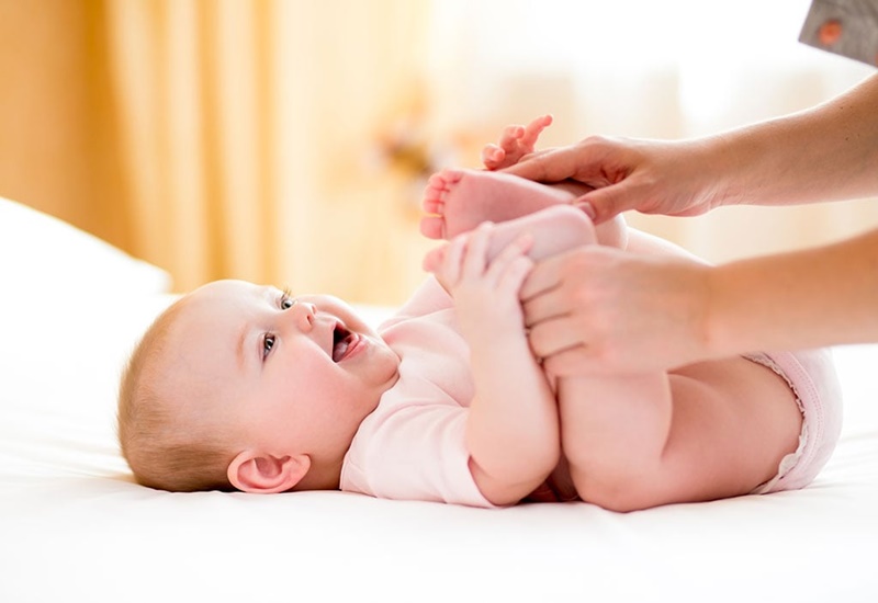 Giai đoạn phát triển của bé 3 - 6 tháng